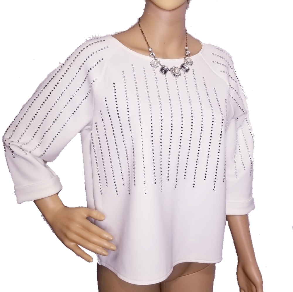 💰50% OFF💰 NWT Jennifer Lopez Ice Angle Top Med
